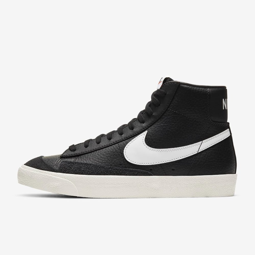 NIB Nike Blazer Mid 77 Vintage Black White Sail